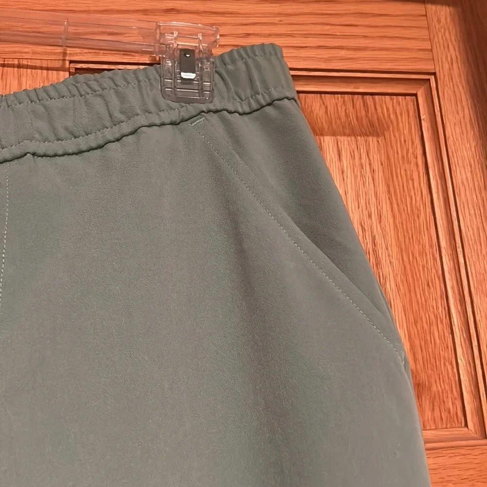 Men’s Figs Tansen Jogger Scrub Pants in LIMITED RARE Jade | Size M Tall